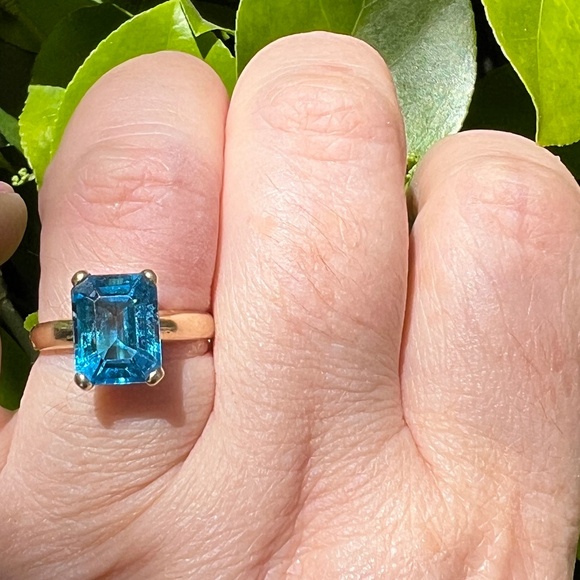 VINTAGE 14K YELLOW GOLD EMERALD STEP CUT BLUE TOPAZ RING CLASSIC ENGAGEMENT - Picture 11 of 16